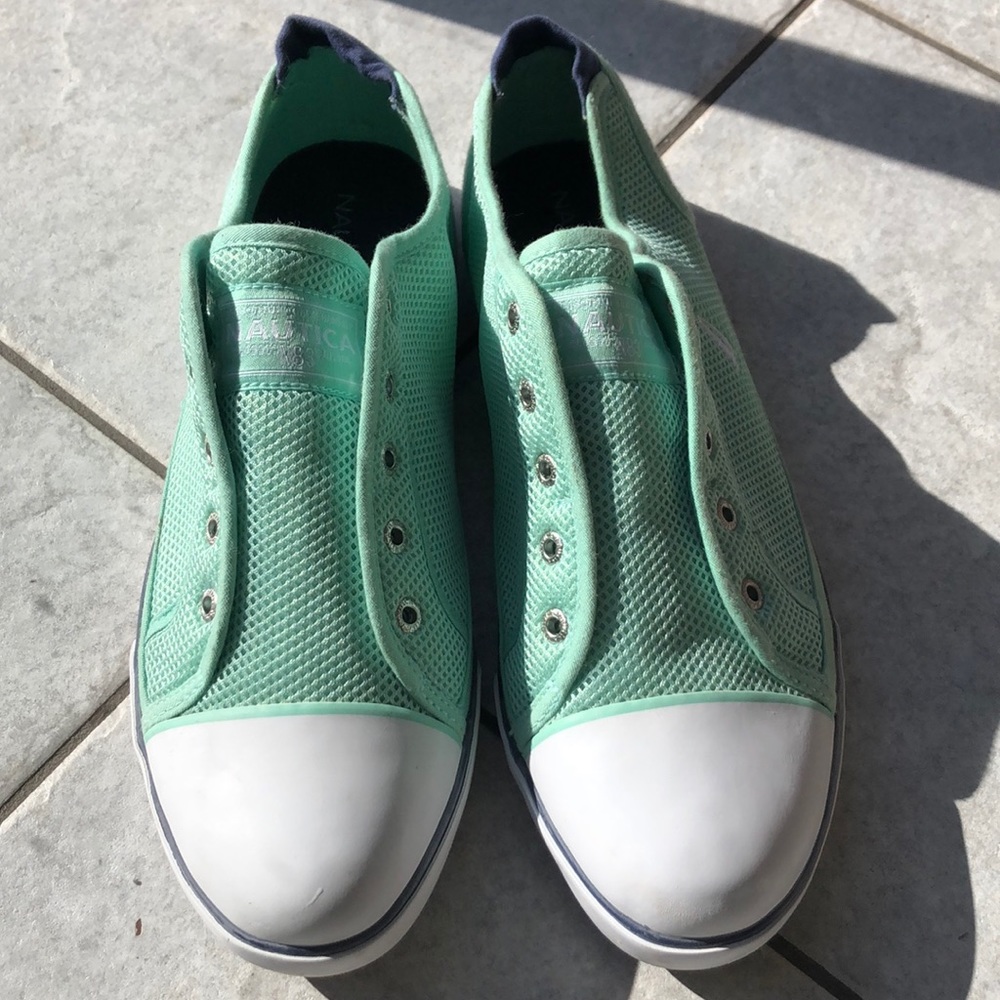 💕3 for $12💕 NWOT Nautica Shoes